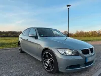 Gebraucht BMW 318 129 PS (94 kW) 2007 Grau Limousine
