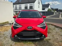 Gebraucht Toyota Aygo x-sky 72 PS (52 kW) 2018 Rot Kleinwagen