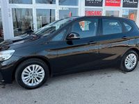 Gebraucht BMW 218 Advantage 150 PS (110 kW) 2016 Schwarz Van / Kleinbus