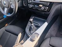 Gebraucht BMW 320 Advantage 190 PS (139 kW) 2018 Schwarz Kombi