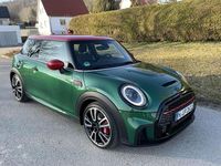Gebraucht Mini John Cooper Works 231 PS (169 kW) 2023 Grün Kleinwagen