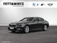 Gebraucht BMW 530e 299 PS (219 kW) 2024 Sophistograu brillanteffekt metallic Limousine