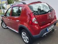 Gebraucht Dacia Sandero Stepway 87 PS (63 kW) 2011 Feuerrot Kleinwagen