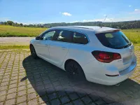 Gebraucht Opel Astra 140 PS (102 kW) 2012 Weiß Kombi