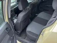 Gebraucht Opel Astra 105 PS (77 kW) 2004 Gold Limousine
