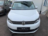Gebraucht VW Touran Cup 105 PS (77 kW) 2014 Weiß Van / Kleinbus
