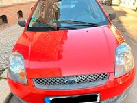 Gebraucht Ford Fiesta 69 PS (50 kW) 2006 Rot Kleinwagen