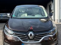 Gebraucht Renault Espace Initiale Paris 160 PS (117 kW) 2016 Braun Van / Kleinbus