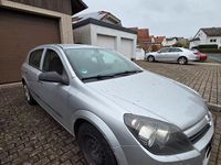 Gebraucht Opel Astra 90 PS (66 kW) 2004 Silber Limousine