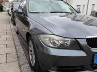 Gebraucht BMW 318 143 PS (105 kW) 2008 Grau Kombi