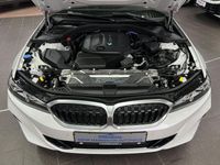 Gebraucht BMW 320 190 PS (139 kW) 2023 Weiß Kombi