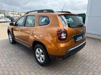 Gebraucht Dacia Duster Comfort 101 PS (74 kW) 2020 Orange SUV