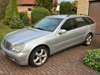 Usata Mercedes C180 Elegance 129 CV (94 kW) 2002 Argento Station wagon