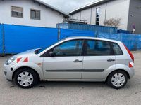 Gebraucht Ford Fiesta 60 PS (44 kW) 2007 Silber Kleinwagen