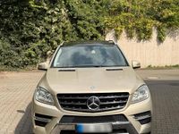 Gebraucht Mercedes ML350 242 PS (177 kW) 2012 Gold SUV