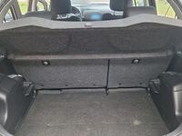 Gebraucht Toyota Yaris 69 PS (50 kW) 2017 Grau Kleinwagen