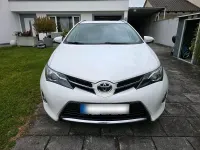 Gebraucht Toyota Auris 133 PS (97 kW) 2014 Weiß Kombi
