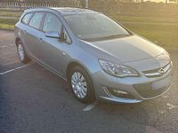 Gebraucht Opel Astra Edition 110 PS (80 kW) 2013 Grau Kombi