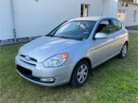 Gebraucht Hyundai Accent 105 PS (77 kW) 2007 Silber Kleinwagen