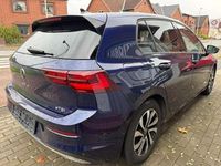 Gebraucht VW Golf VII Active 150 PS (110 kW) 2021 Blau Kleinwagen