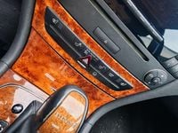 Gebraucht Mercedes E220 150 PS (110 kW) 2004 Silber Limousine