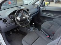 Gebraucht Mitsubishi Colt 75 PS (55 kW) 2011 Weiß Kleinwagen