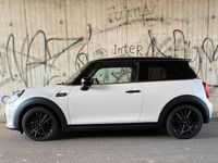 Gebraucht Mini Cooper SE 135 kW (184 PS) 2023 Weiß Kleinwagen