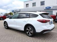 Gebraucht Ford Focus Active X 155 PS (114 kW) 2024 Frostweiß Kombi