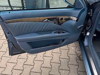 Gebraucht Mercedes E280 Avantgarde 231 PS (169 kW) 2005 Blau Limousine
