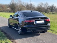 gebraucht Jaguar XE D180 R-Dynamic SE