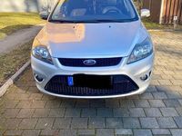 Gebraucht Ford Focus Style 109 PS (80 kW) 2009 Silber Limousine