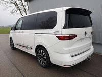 Neu VW Multivan Sportline 150 PS (110 kW) 2025 Candyweiß Van