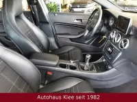 Gebraucht Mercedes A180 122 PS (89 kW) 2015 Weiß Kleinwagen