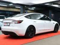 Gebraucht Tesla Model 3 366 kW (498 PS) 2024 Weiß Limousine