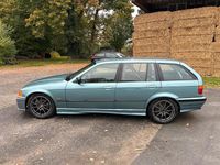 Gebraucht BMW 323 170 PS (125 kW) 1997 Grün Kombi
