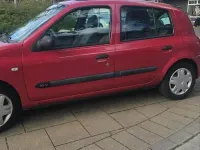 Gebraucht Renault Clio II 75 PS (55 kW) 2004 Rot Limousine