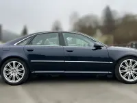 Gebraucht Audi A8 334 PS (245 kW) 2003 Blau Limousine