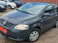 Gebraucht VW Fox Style 60 PS (44 kW) 2011 Grau Kleinwagen