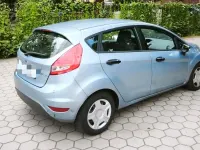 Gebraucht Ford Fiesta 95 PS (69 kW) 2010 Blau Kleinwagen
