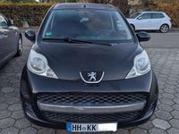 Gebraucht Peugeot 107 Filou 68 PS (50 kW) 2010 Schwarz Kleinwagen