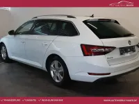 Używany Skoda Superb 150 KM (110 kW) 2017 Biały Kombi