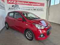 Gebraucht Hyundai i10 Edition 87 PS (63 kW) 2015 Rot Kleinwagen