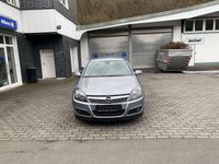 Gebraucht Opel Astra 116 PS (85 kW) 2009 Silber Limousine