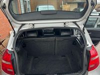 Gebraucht BMW 118 143 PS (105 kW) 2007 Silber Kleinwagen