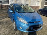 Gebraucht Ford Fiesta 97 PS (71 kW) 2009 Blau Kleinwagen