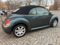 Gebraucht VW New Beetle Highline 116 PS (85 kW) 2004 Alaskagruen metallic Kleinwagen