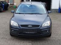 gebraucht Ford Focus Turnier 1.6Style *TÜV-NEU *KLIMA *TEMPOMAT