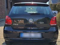 Gebraucht VW Polo 60 PS (44 kW) 2013 Schwarz Kleinwagen