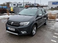 Gebraucht Dacia Sandero Prestige 90 PS (66 kW) 2017 Schwarz Limousine