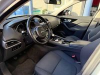 Gebraucht Jaguar F-Pace Pure 180 PS (132 kW) 2016 Grau SUV